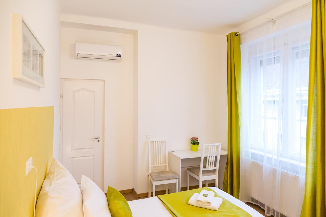 Balaton Delux Apartment Budapest Kültér fotó